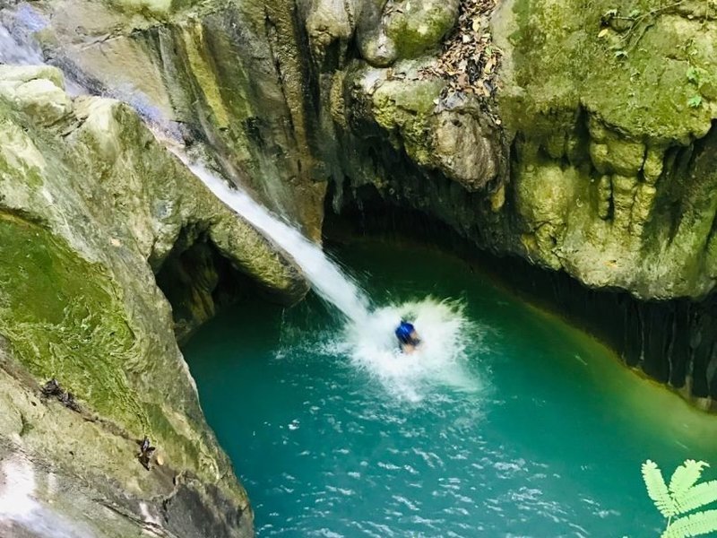27 водопадов в Доминикане