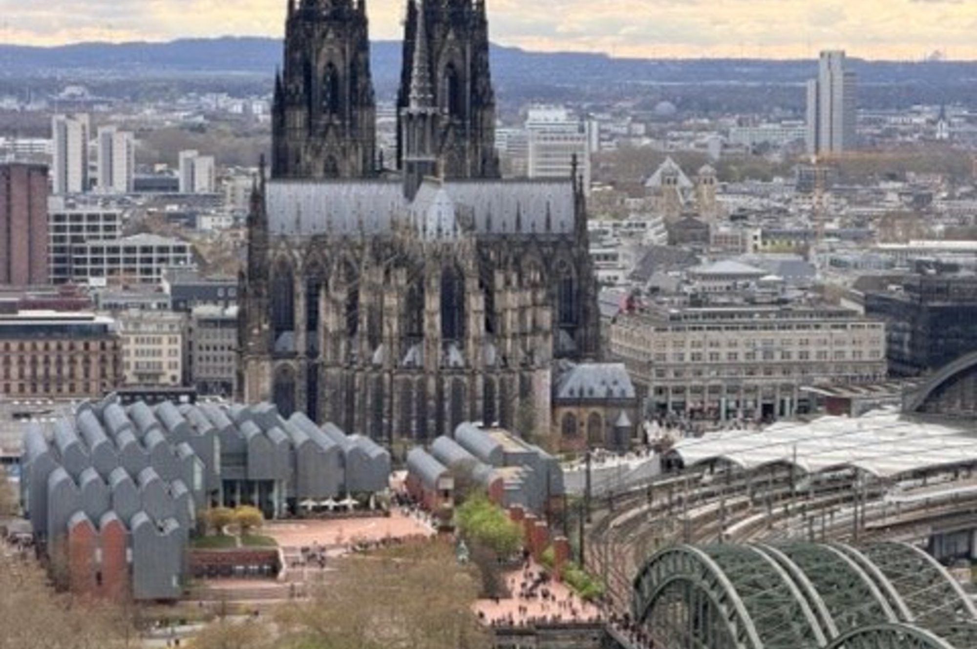 Я был в полном восторге. Экскурсию проводила Татьяна - высочайший профессионал своего дела. Знание предмета, язык,