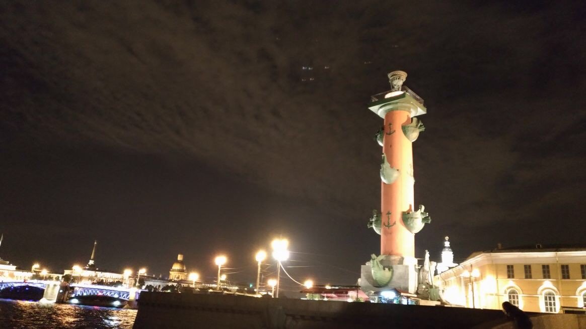 Ночная экскурсия по Санкт-Петербургу с прогулкой на теплоходе (развод мостов)